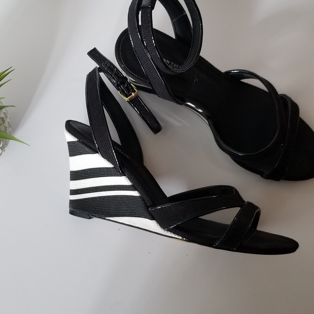 Ann Taylor wedge